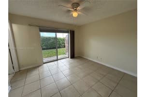 910 E Cypress Way E, Palm Springs, FL 33406 - MLS#A11856451