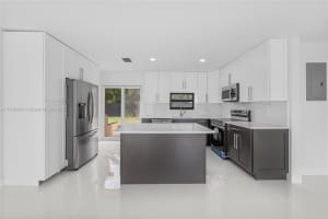 949 SE 5th St, Deerfield Beach, FL 33441 - MLS#A11856490