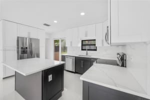 949 SE 5th St, Deerfield Beach, FL 33441 - MLS#A11856490