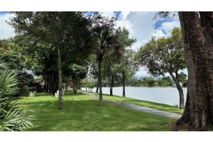 10680 Cherry Ave Pembroke Pines, FL 33026 - MLS#A11856531
