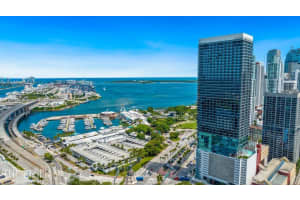 398 Ne 5th St 4415, Miami