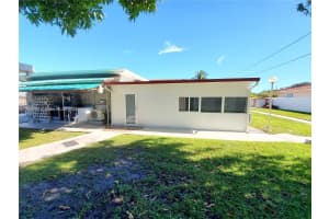 140 Iroquois St Rear Miami Springs, FL 33166 - MLS#A11856631