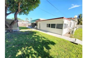 140 Iroquois St Rear Miami Springs, FL 33166 - MLS#A11856631
