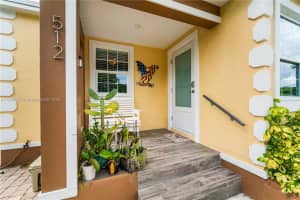 512 NW 13th St, Homestead, FL 33030 - MLS#A11856636