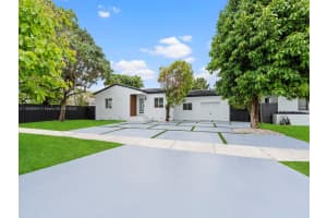 6820 Sw 28th Ter, Miami