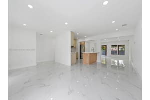 6820 SW 28th Ter, Miami, FL 33155 - MLS#A11856684