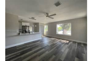 631 SW 28th Ter, Fort Lauderdale, FL 33312 - MLS#A11856716