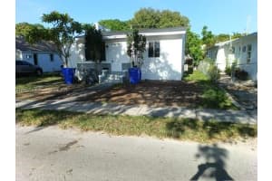 1123 N 17th Ct 1 Hollywood, FL 33020 - MLS#A11856719