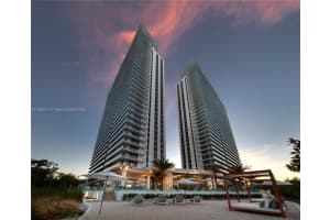 16385 Biscayne Blvd 2806 North Miami Beach, FL 33160 - MLS#A11856751