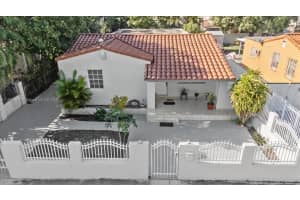 530 Tamiami Blvd, Miami
