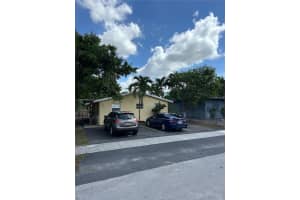2615 Nw 13th Ct 1 Fort Lauderdale, FL 33311 - MLS#A11856889