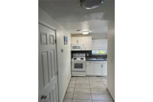 2615 Nw 13th Ct 1 Fort Lauderdale, FL 33311 - MLS#A11856889