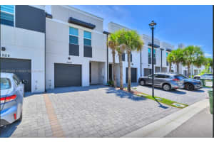 3506 Joshua Tree St, Palm Springs, FL 33461 - MLS#A11856958