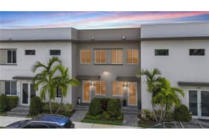 6504 Nw 105th Pl, Doral