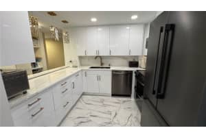 MLS# A11857094, Hallandale Beach, Florida 33009
