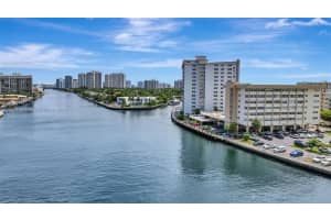 111 Golden Isles Dr C4 Hallandale Beach, FL 33009 - MLS#A11857145