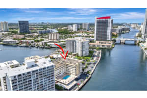 111 Golden Isles Dr C4 Hallandale Beach, FL 33009 - MLS#A11857145