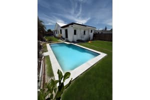 2235 Sw 15th St, Miami