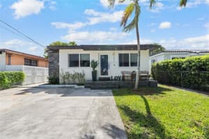 221 Nw 59th Ave, Miami