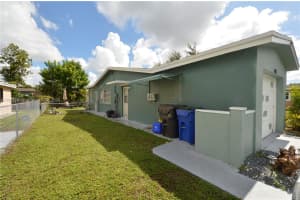 4673 Nw 41st Pl Lauderdale Lakes, FL 33319 - MLS#A11857181