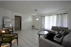 4673 Nw 41st Pl Lauderdale Lakes, FL 33319 - MLS#A11857181