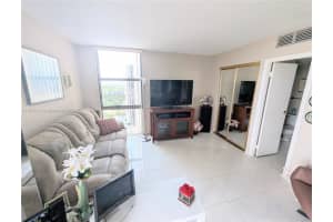 20335 W Country Club Dr 2102 Aventura, FL 33180 - MLS#A11857212