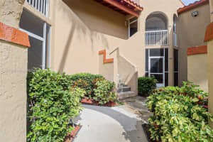 8713 SW 5th St 208, Pembroke Pines, FL 33025 - MLS#A11857303