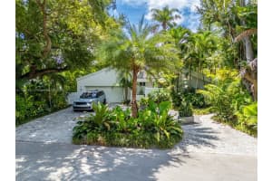 1090 Ne 92nd St, Miami Shores