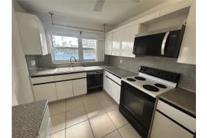 1825 S Ocean Dr 401, Hallandale Beach, FL 33009 - MLS#A11857335