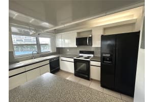 1825 S Ocean Dr 401, Hallandale Beach, FL 33009 - MLS#A11857335