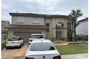 19131 Nw 89th Ct, Hialeah