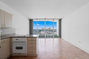 555 Ne 15 Steet 515 Miami, FL 33132 - MLS#A11857345