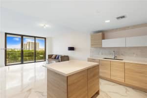 16385 Biscayne Blvd 805 North Miami Beach, FL 33160 - MLS#A11857407