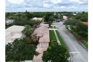 1244 NW 171st Ave, Pembroke Pines, FL 33028 - MLS#A11857434