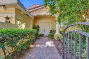 1577 Passion Vine Cir 9-2 Weston, FL 33326 - MLS#A11857450