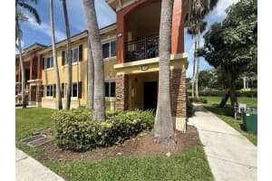 945 NE 34th Ave 104, Homestead, FL 33033 - MLS#A11857471