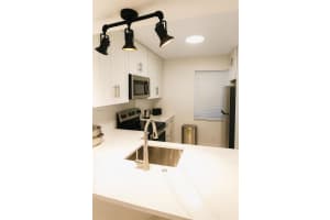 10501 W Broward Blvd 303 Plantation, FL 33324 - MLS#A11857540