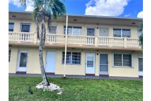 160 Ne 203rd Ter E5, Miami Gardens