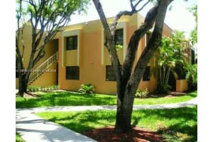 7957 Sw 104 St 107-b, Miami