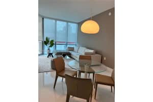 851 Ne 1st Ave 808, Miami