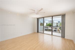 3703 Ne 166th St 408 North Miami Beach, FL 33160 - MLS#A11857563