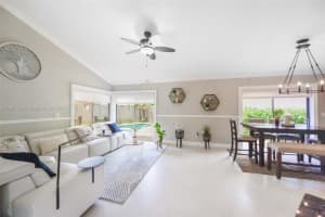 11300 Sw 4th St, Pembroke Pines