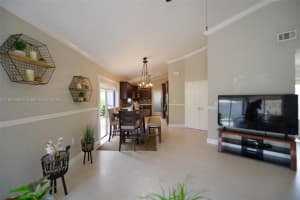 11300 Sw 4th St Pembroke Pines, FL 33025 - MLS#A11857580