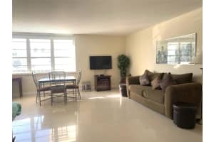 100 Lincoln Rd 316, Miami Beach