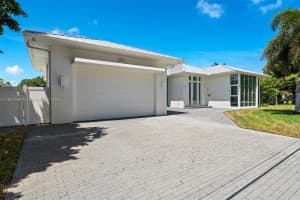 2815 NE 26th Pl, Fort Lauderdale, FL 33306 - MLS#A11857598