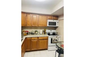 501 Three Islands Blv 219, Hallandale Beach, FL 33009 - MLS#A11857626