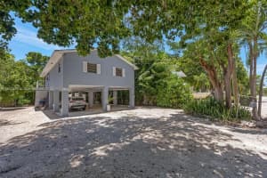 139 N Bay Harbor Dr Key Largo, FL 33037 - MLS#A11857630