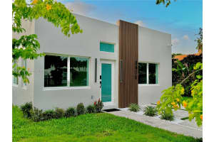 2975 SW 15th St, Miami, FL 33145 - MLS#A11857740