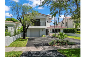 1019 Venetia Ave Coral Gables, FL 33134 - MLS#A11857766