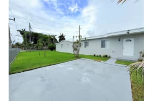 4340 SW 19th St, West Park, FL 33023 - MLS#A11857791